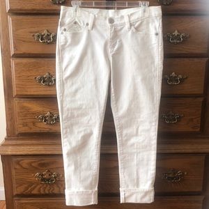 Rock & Republic white solid jeans.